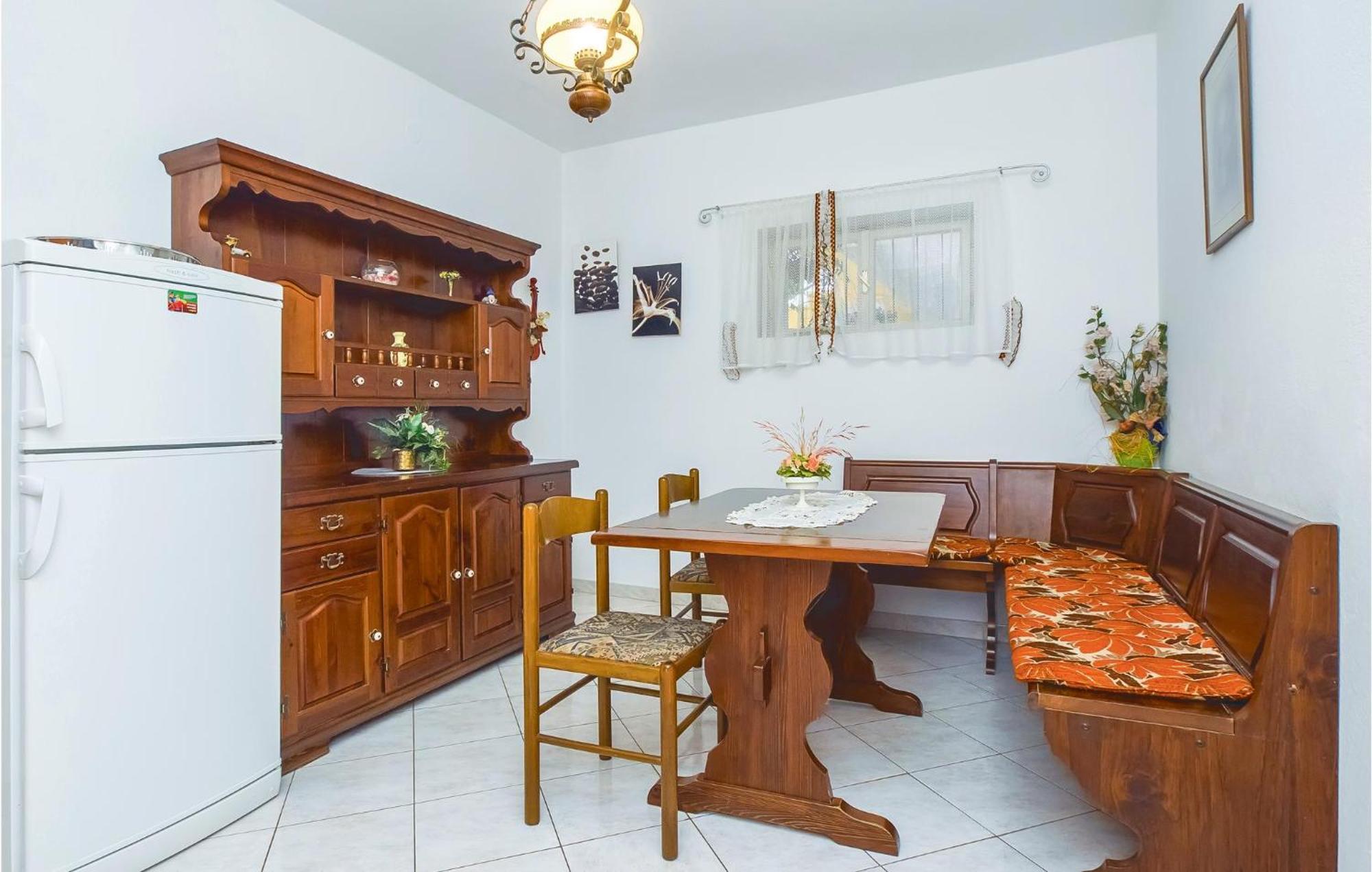 Beautiful Apartment In Omis With Wifi المظهر الخارجي الصورة