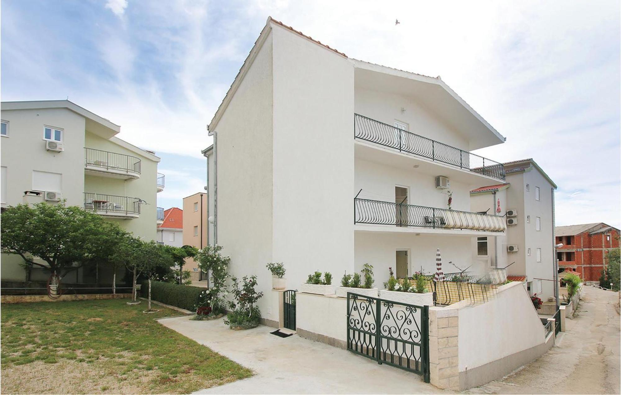 Beautiful Apartment In Omis With Wifi المظهر الخارجي الصورة