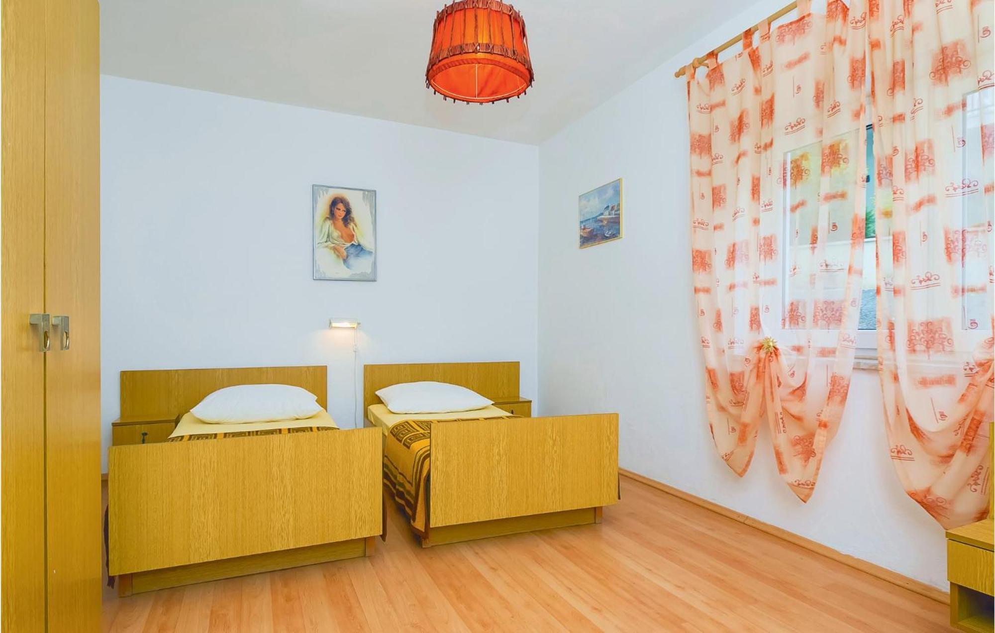 Beautiful Apartment In Omis With Wifi المظهر الخارجي الصورة
