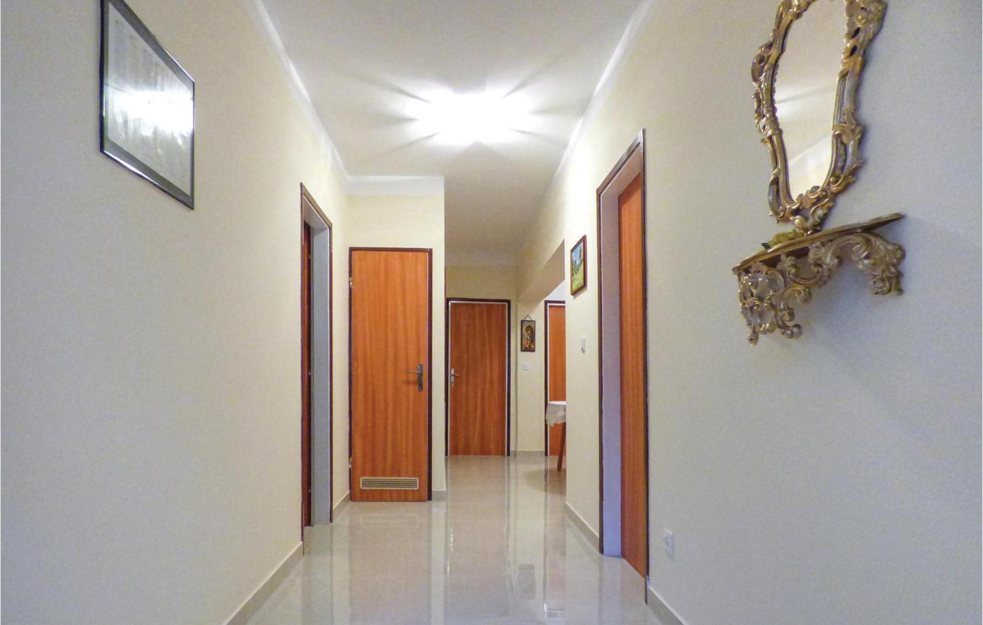 Beautiful Apartment In Omis With Wifi المظهر الخارجي الصورة